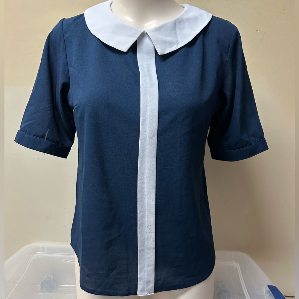 2/$20❤️- SHIRT | Women’s shirt size small/medium